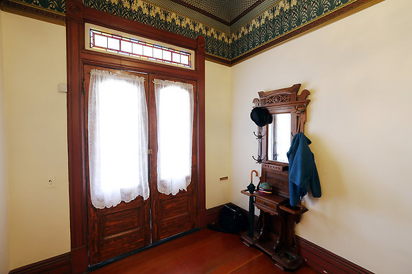 577A Front Entry 0049 577A Front Entry 0049