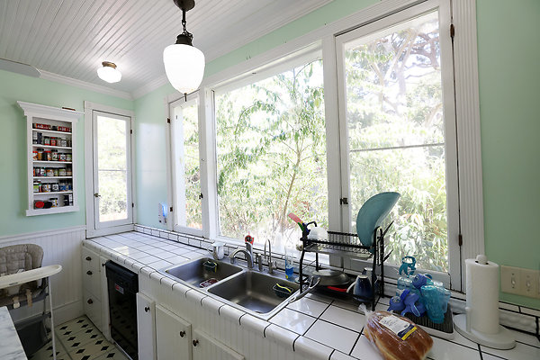 577A Kitchen 0104 577A Kitchen 0104
