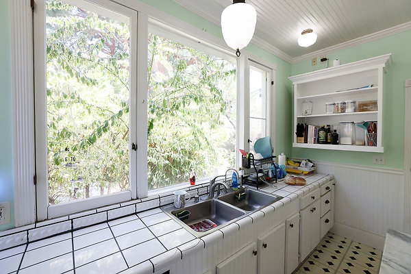 577A Kitchen 0105 577A Kitchen 0105