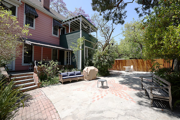 577A Backyard 0180