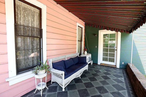577A Backyard Porch 0174