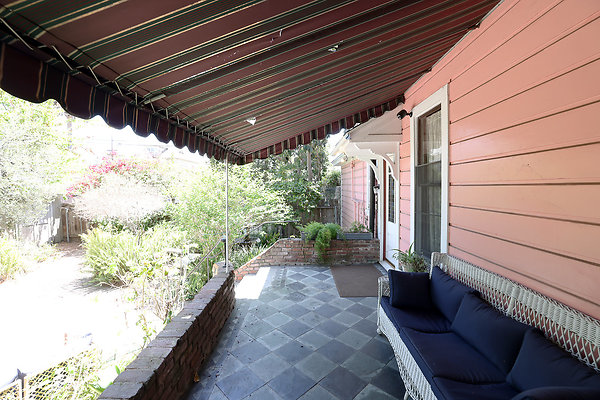 577A Backyard Porch 0172