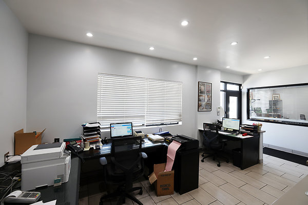 681A Front Office 0052