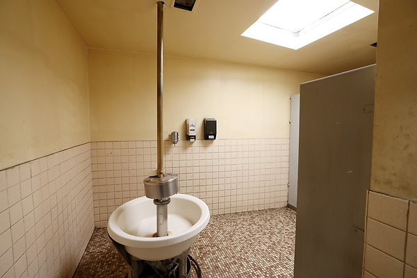 681B Bathroom 0023