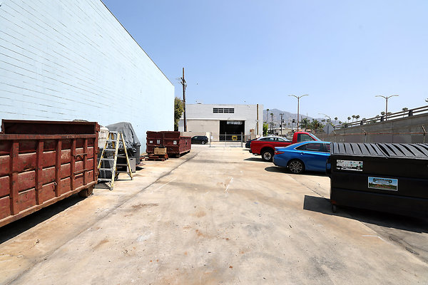 681B Parking Lot 0004
