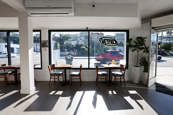 850B Window1 0204 850B Window1 0204