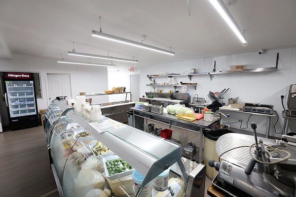 850B Deli 0222