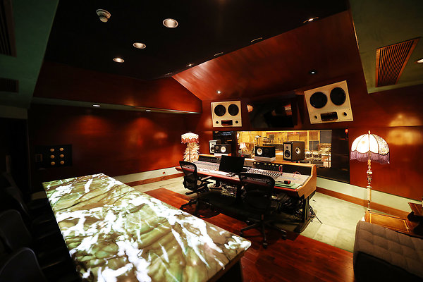 027B Studio A Control Room 0092