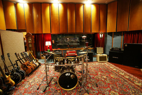 027B Studio A Live Room 0110