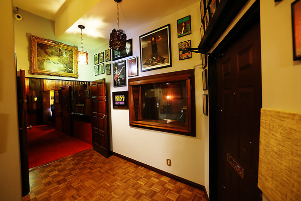027B Front Entrance 0014
