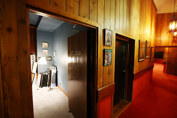 027B Studio D Entrance 0017