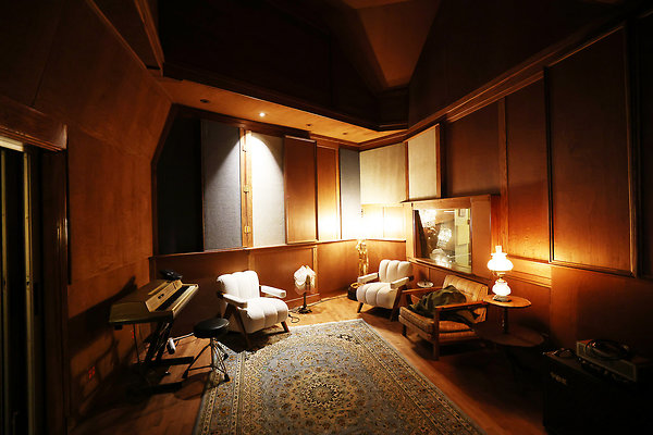 027B Studio B Live Room &amp; Lounge 0034