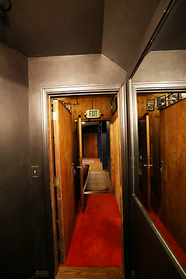 027B Bathroom2 0120