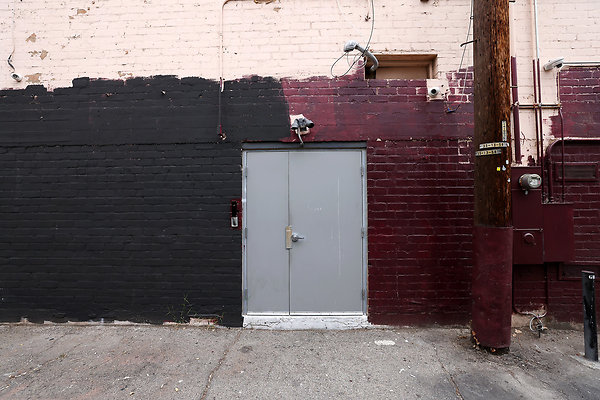 027B Alley Loading Dock Door 0125