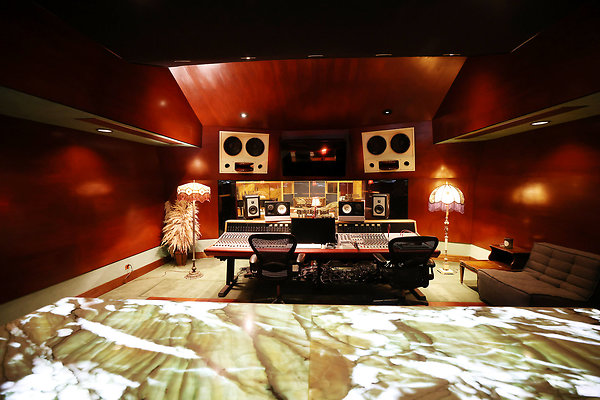 027B Studio A Control Room 0093