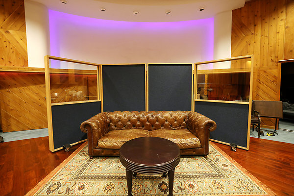 027B Studio A Live Room 0112