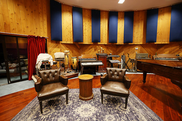 027B Studio A Live Room 0113