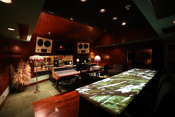 027B Studio A Control Room 0086