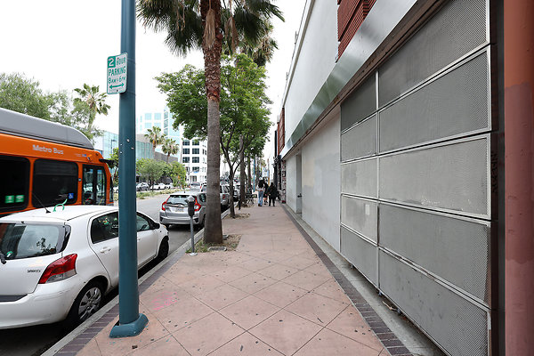 027B Sidewalk 0005