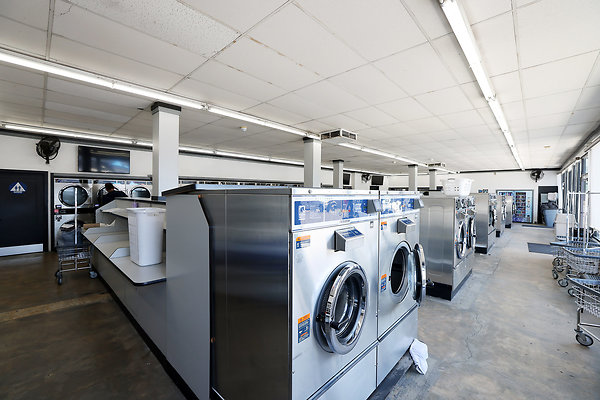 046C Laundromat 0022