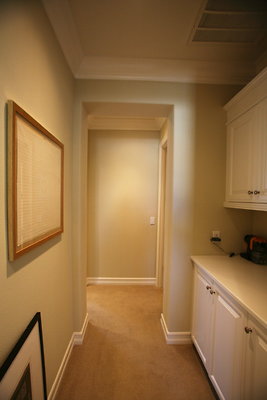Laundry Room Entry2 1