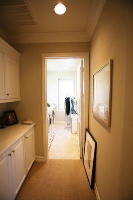 Laundry Room Entry1 1