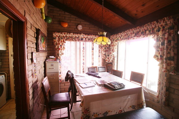 Breakfast Nook 0156 1