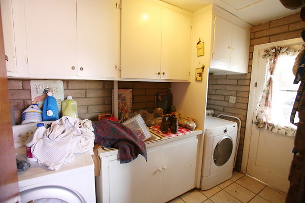 Laundry Room 0153 1