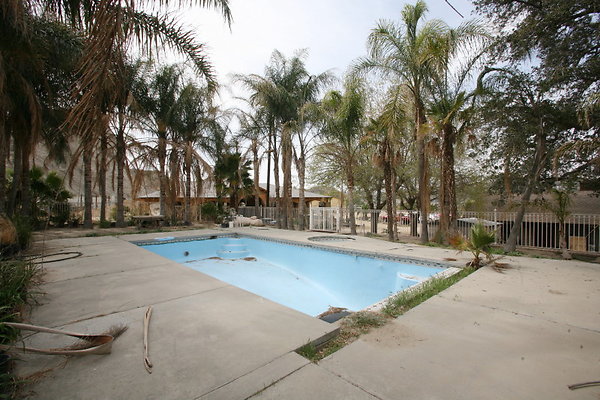 Pool 0144 1