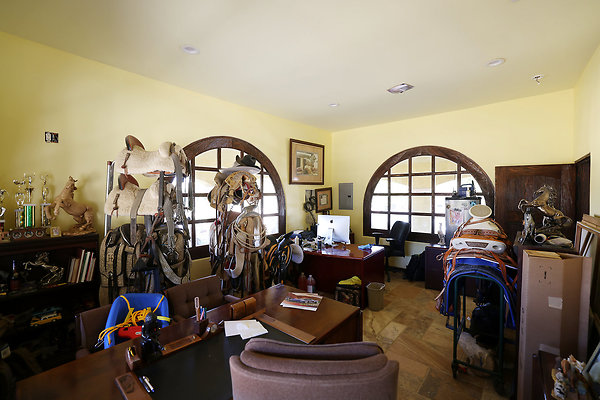 House2 Office 0411