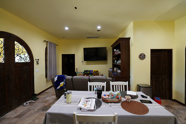 House2 Living Room 0416