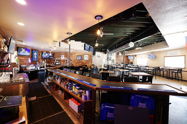 039B Sports Bar 039B Sports Bar