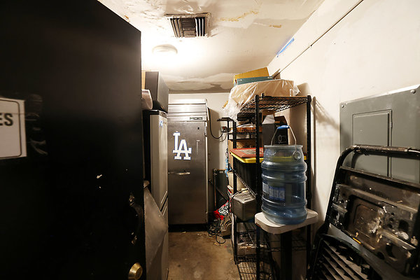 039B Storage Room1 0036 039B Storage Room1 0036