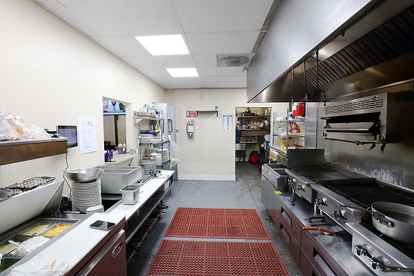 039B Kitchen 0025 039B Kitchen 0025
