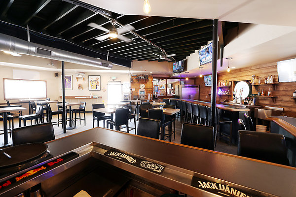 039B Bar & DIning Room 0009 039B Bar & DIning Room 0009