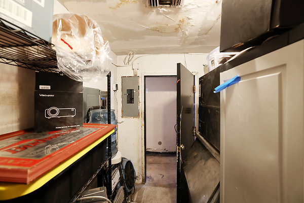039B Storage Room1 0037 039B Storage Room1 0037