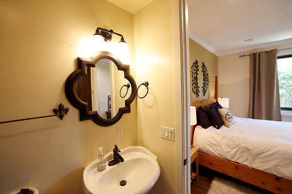 571B Bedroom1 Bathroom 0037 571B Bedroom1 Bathroom 0037