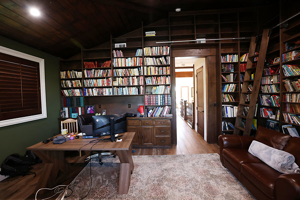571B Office 0161