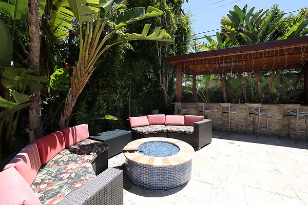 571B Pool Deck 0112