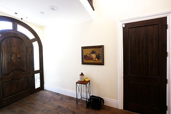 571B Front Entry 0004