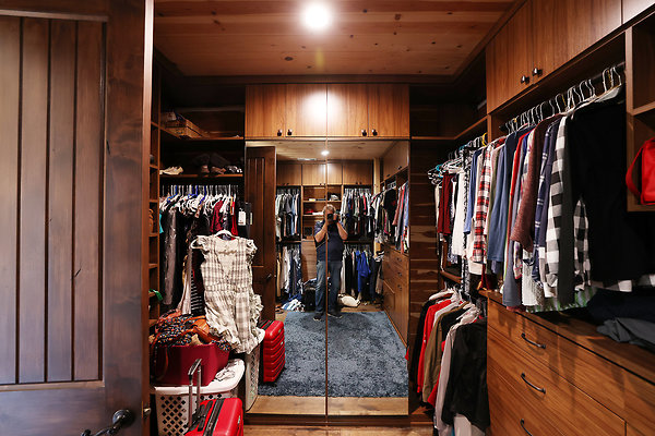 571B Master Closet 0188