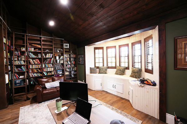 571B Office 0164