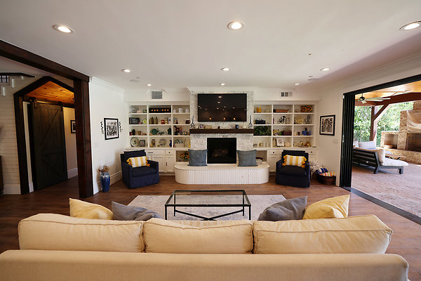 571B Family Room 0052