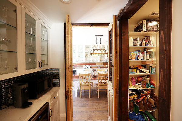 571B Kitchen Pantry 0078