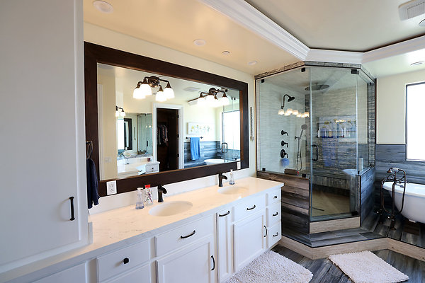 571B Master Bathroom 0180