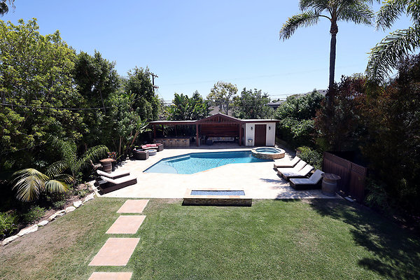 571B Backyard from Deck 0148 571B Backyard from Deck 0148