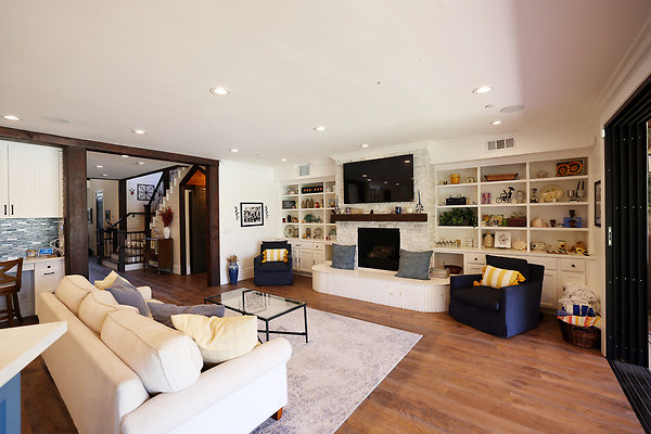 571B Family Room 0054