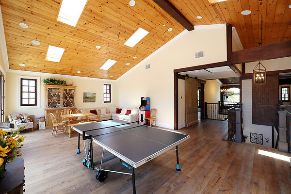 571B Game Room 0138