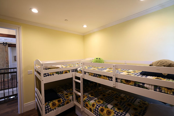 571B Bedroom4 0169 571B Bedroom4 0169