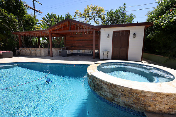 571B Pool Spa 0128